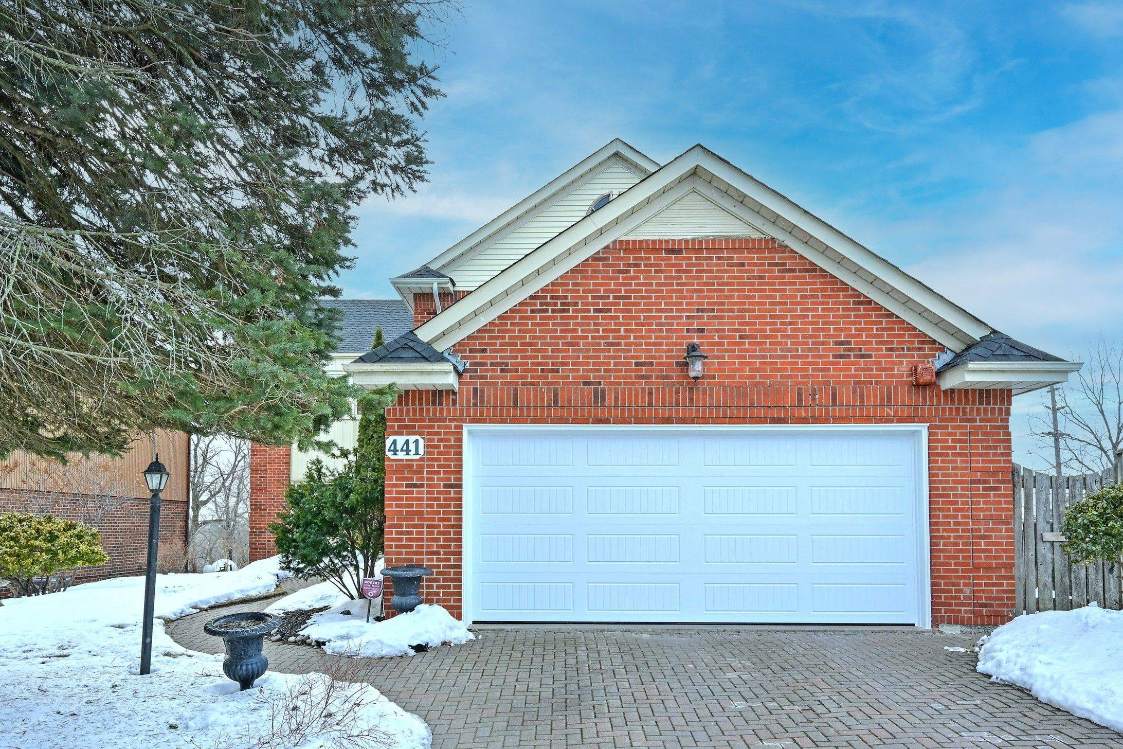 Pickering, ON L1W 3H6,441 Broadgreen ST