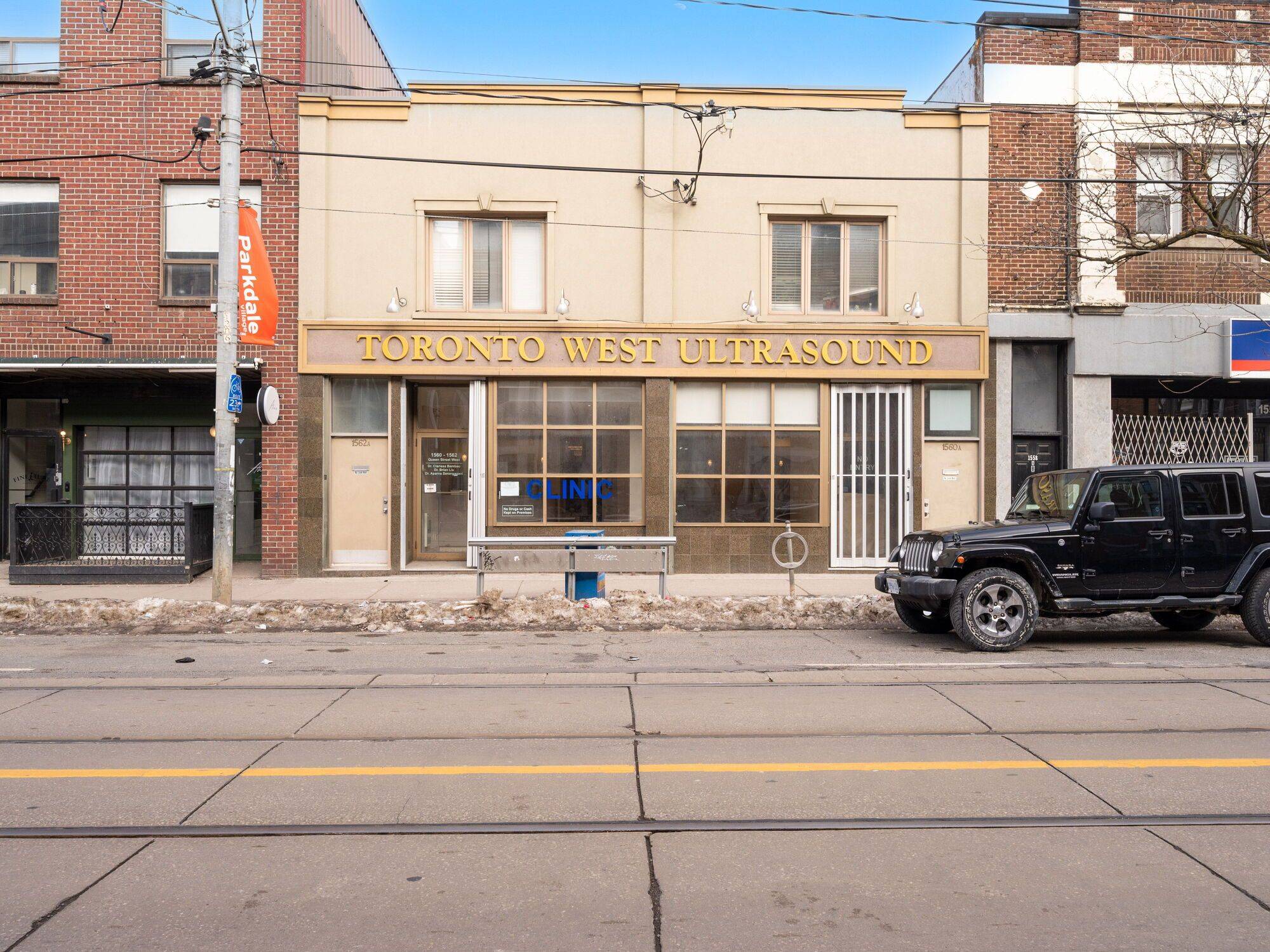 Toronto W01, ON M6R 1A6,1560- 1562 Queen ST W