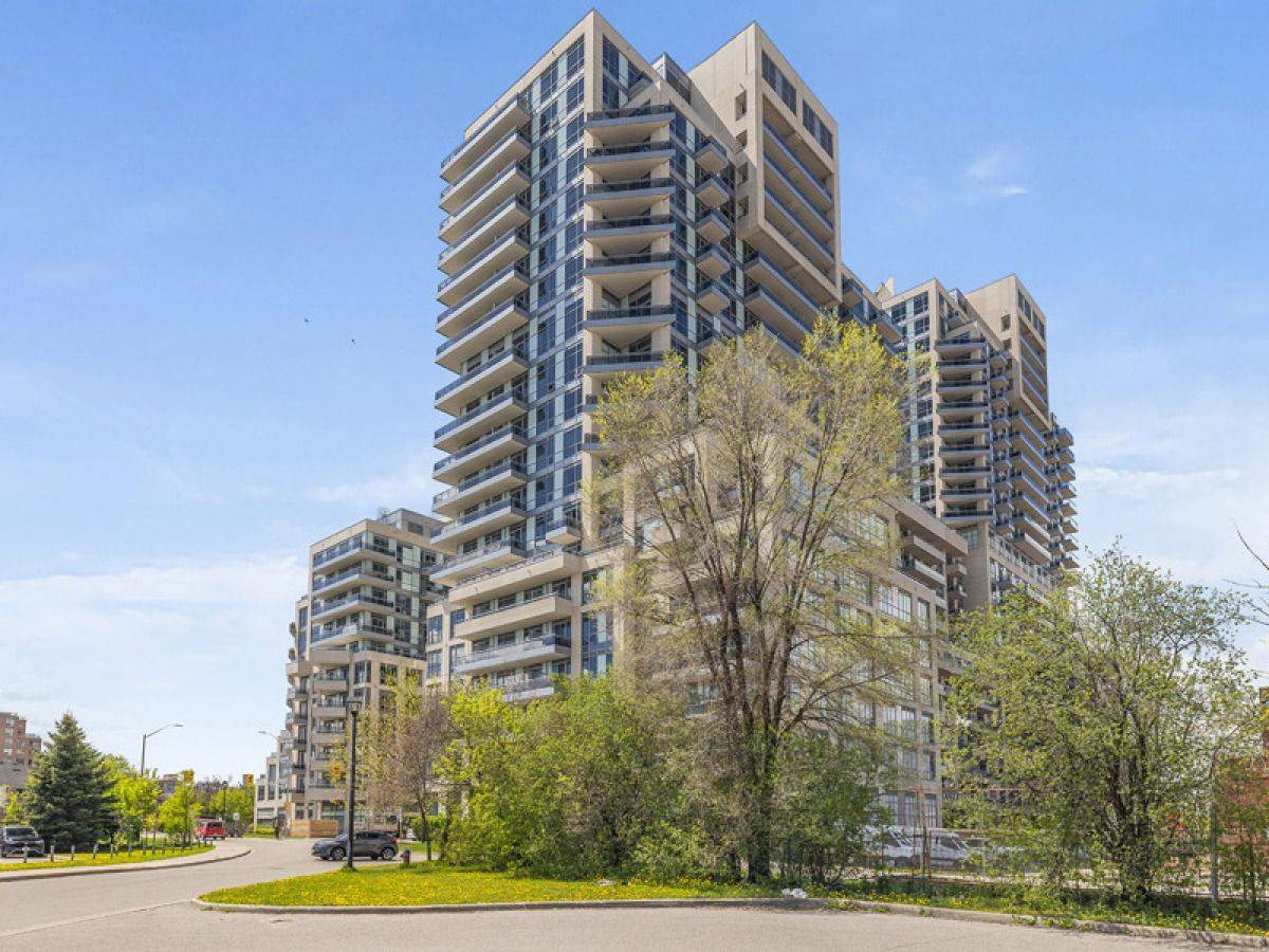 Richmond Hill, ON L4C 1V5,9205 Yonge ST #504