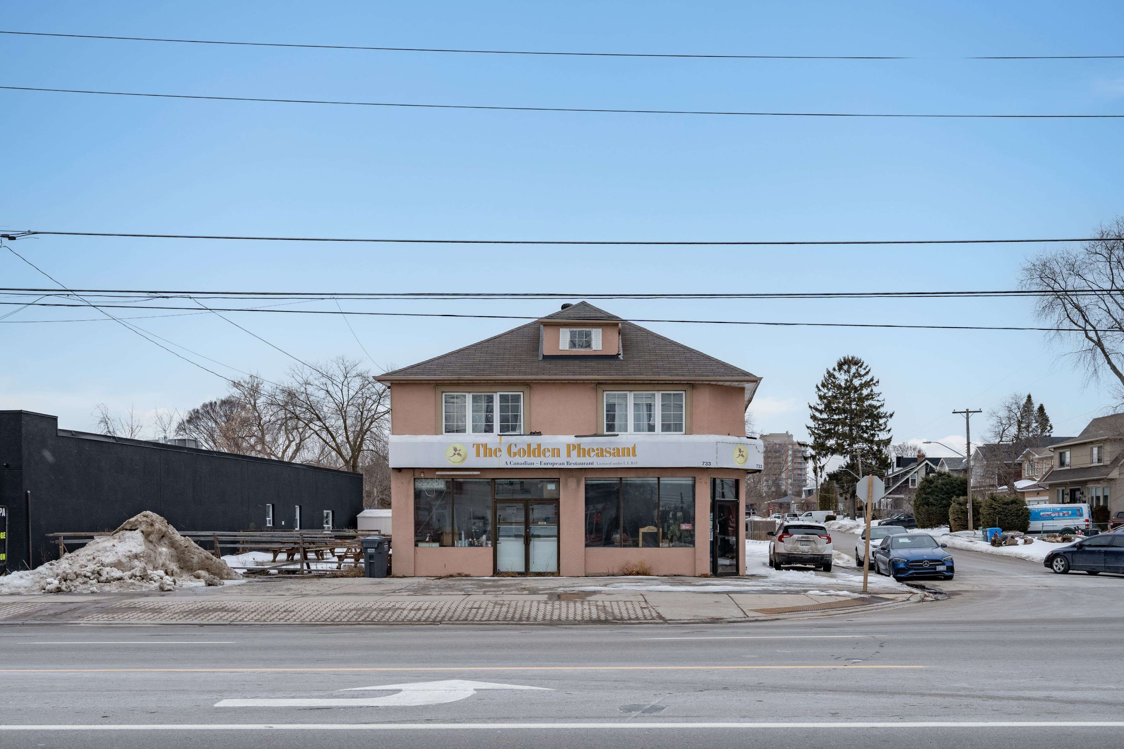 Mississauga, ON L5G 1J7,733-735 Lakeshore RD E