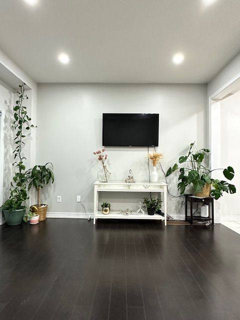 Brampton, ON L6X 5L3,58 Lanark CIR