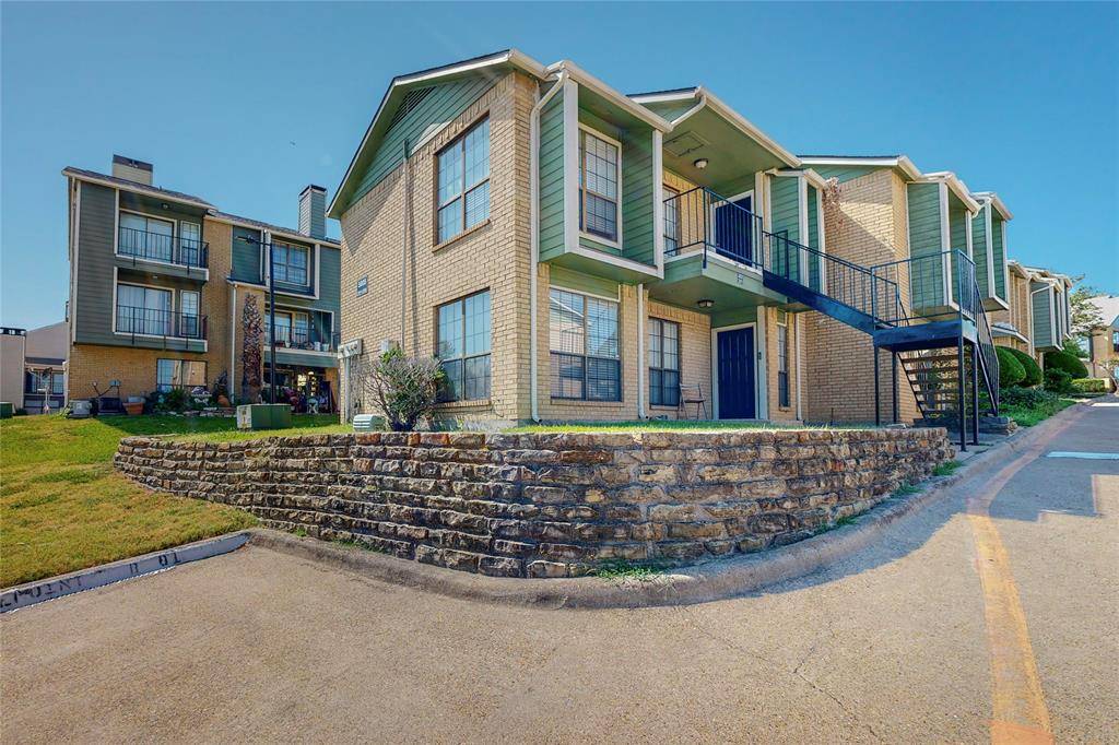 Garland, TX 75043,5805 Lake Hubbard Parkway #202