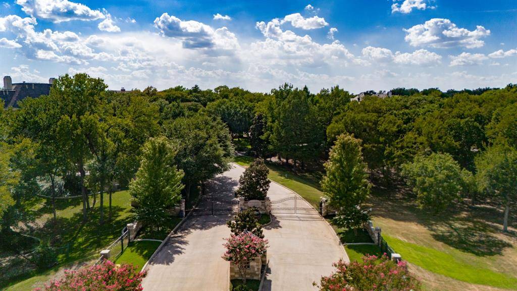 Southlake, TX 76092,900 Kingsbury Way