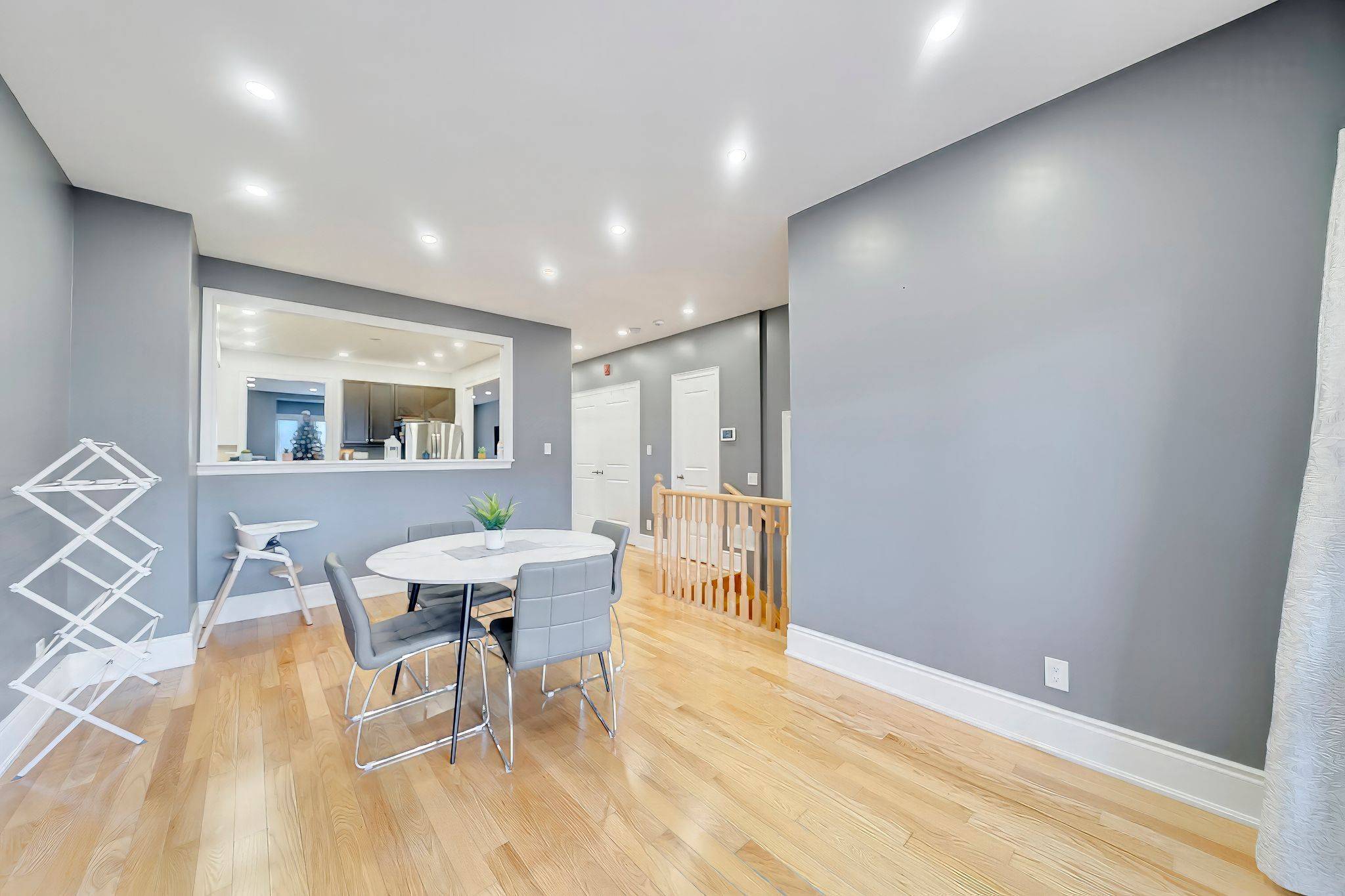 Milton, ON L9T 7Z1,9141 Derry RD #38