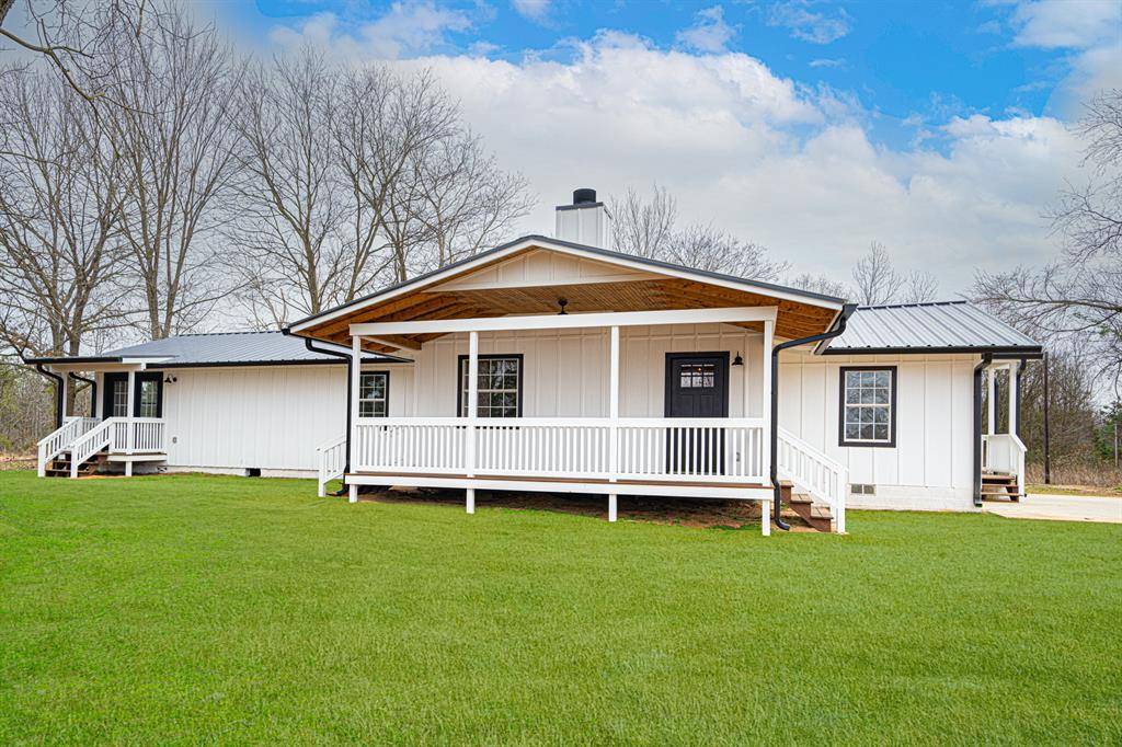 Naples, TX 75568,1255 County Road 4305