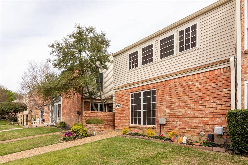 Grapevine, TX 76051,1666 Choteau Circle