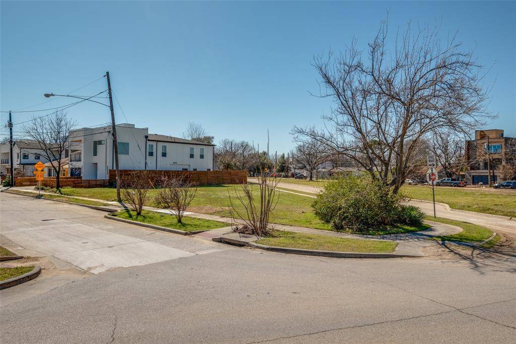 Dallas, TX 75212,3335 Herbert Street