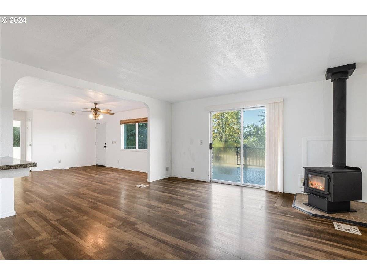 Scotts Mills, OR 97375,21000 NE STRAWBERRY FLATS LN