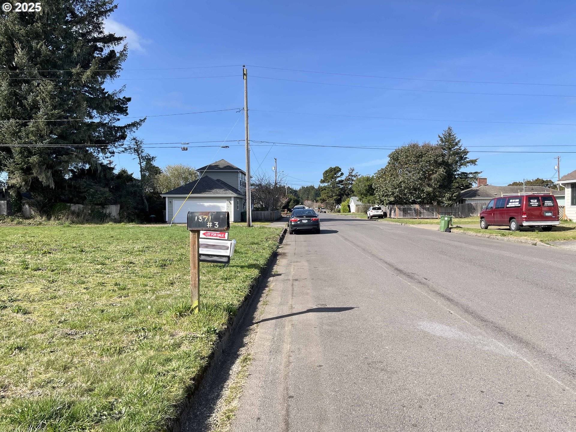 Florence, OR 97439,Maple ST