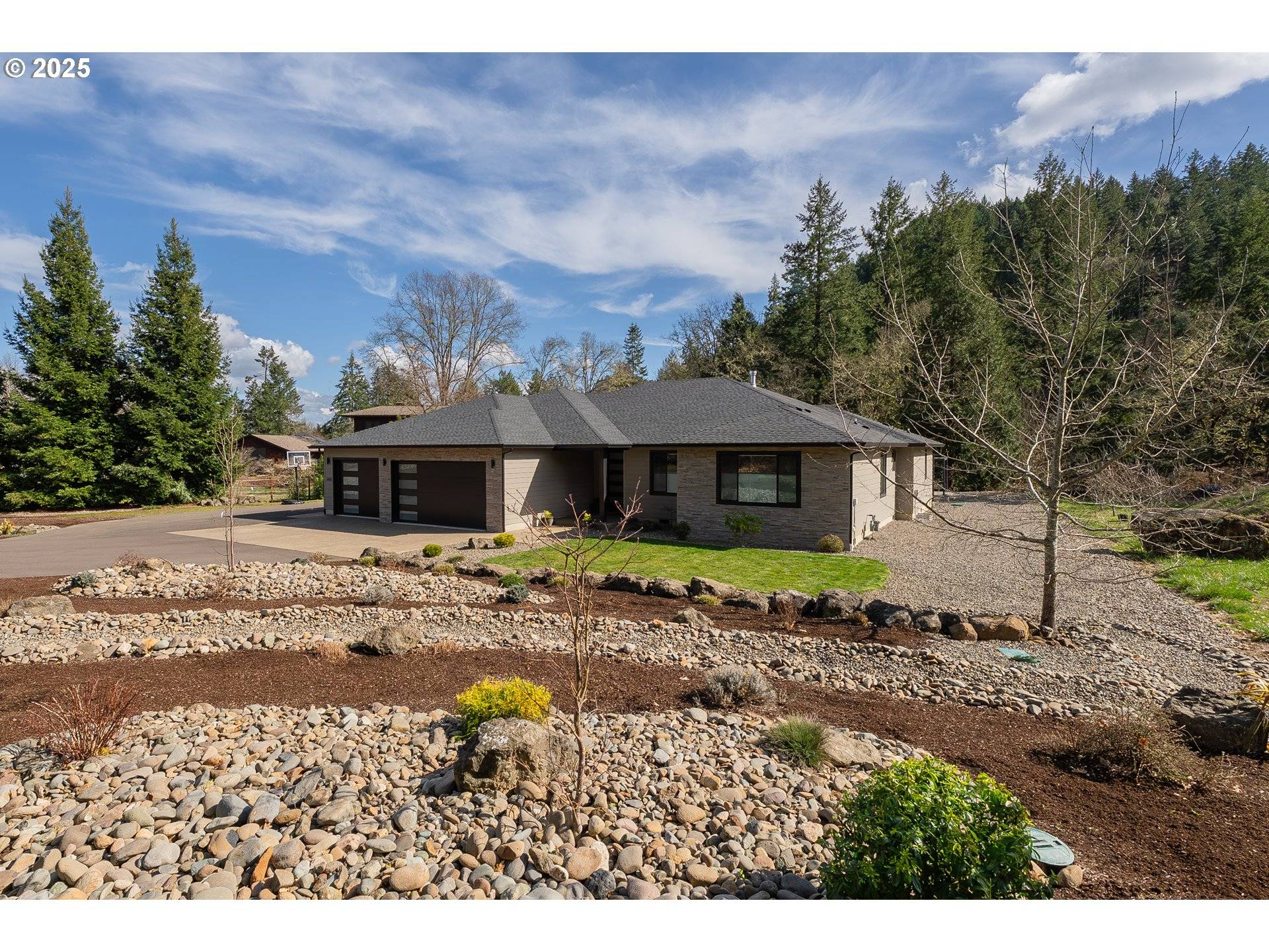 Roseburg, OR 97471,360 CHAMPAGNE CREEK DR