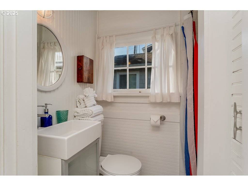 Cannon Beach, OR 97110,3524 PACIFIC AVE