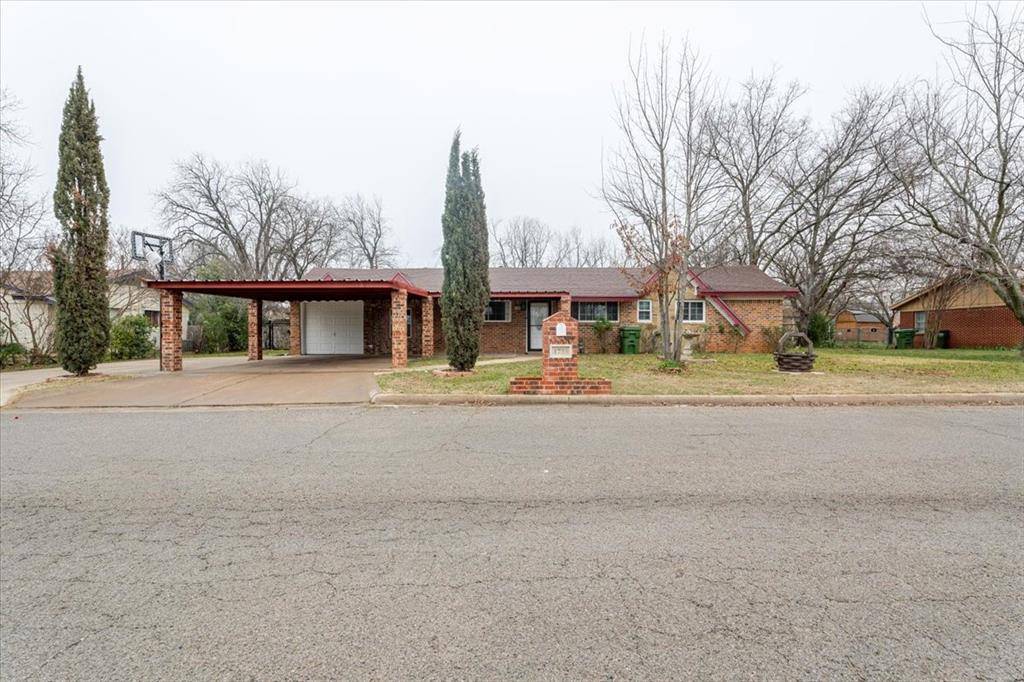 Mineral Wells, TX 76067,1703 SE 22nd Avenue