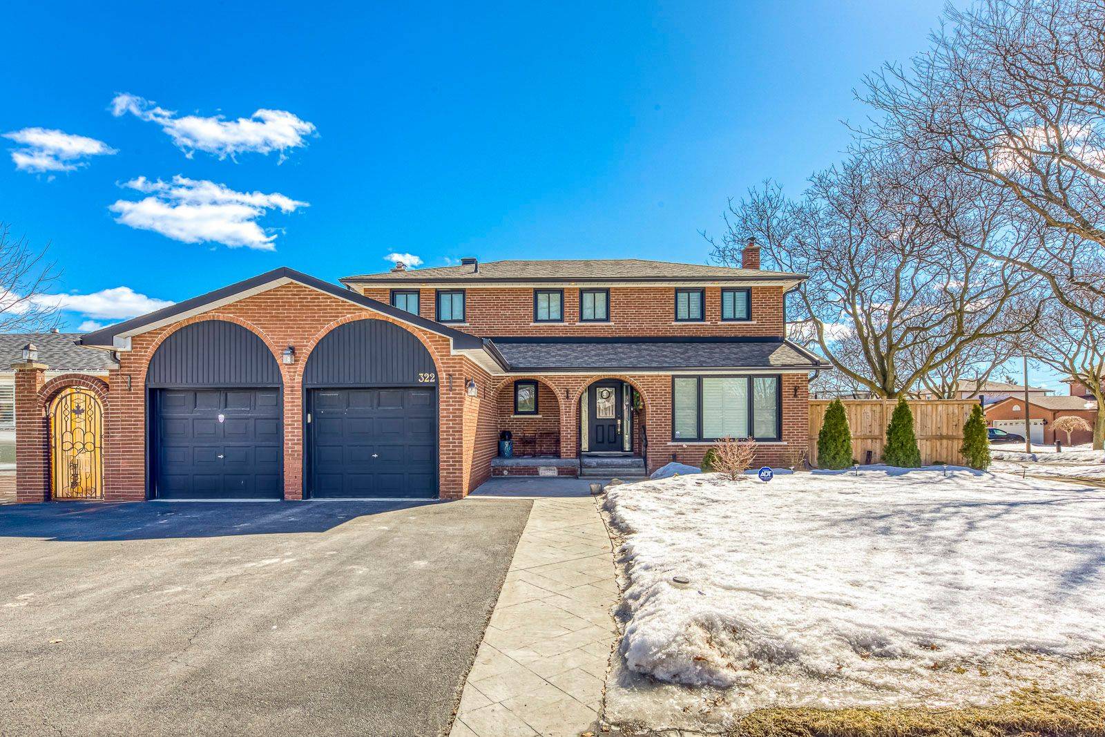 Oakville, ON L6K 3P6,322 MARY ST