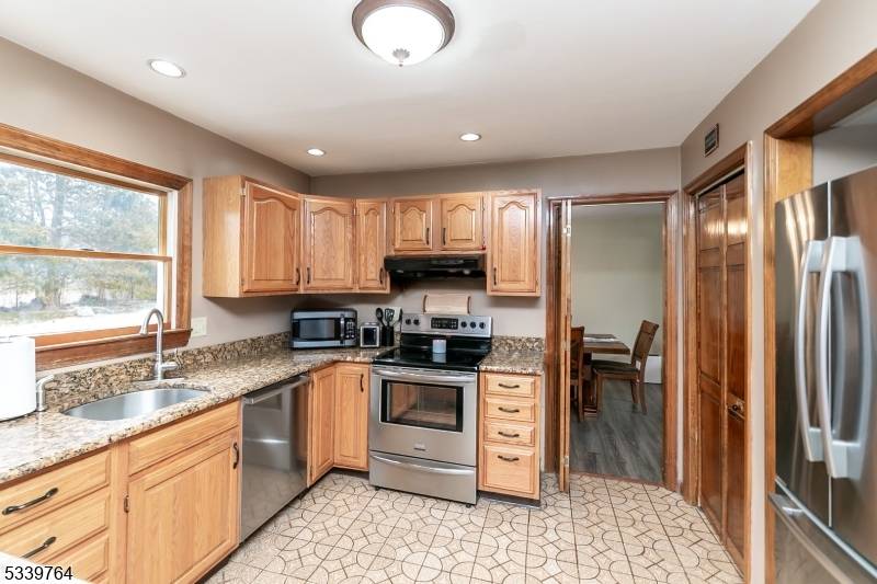 Ogdensburg Boro, NJ 07439,6 Wallkill Ter
