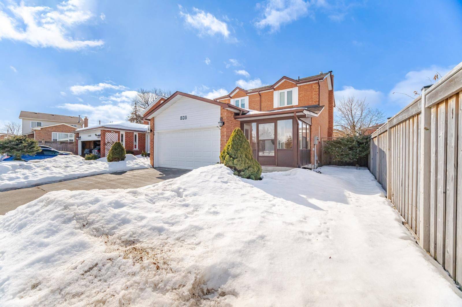 Brampton, ON L6Z 2M2,102 Richvale DR N