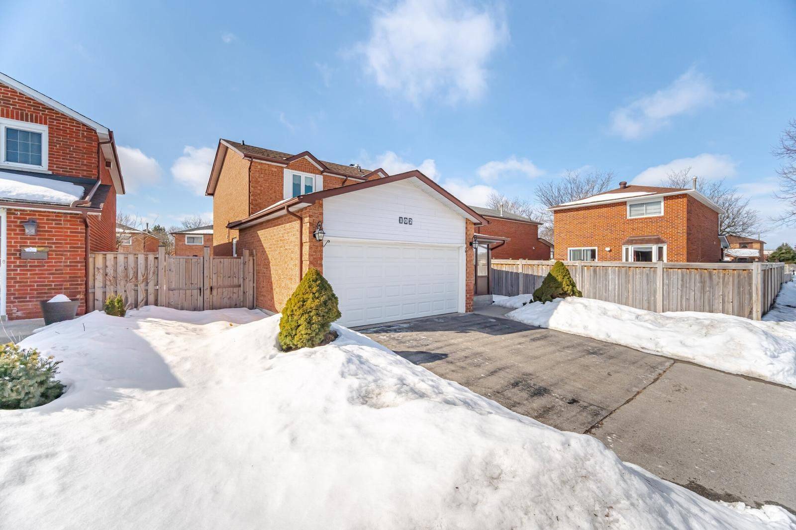 Brampton, ON L6Z 2M2,102 Richvale DR N