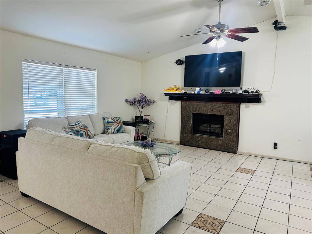 Garland, TX 75040,2222 Meadow Lane