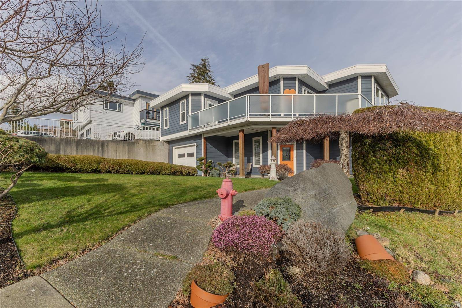 Campbell River, BC V9W 3R2,350 Elizabeth Rd #B