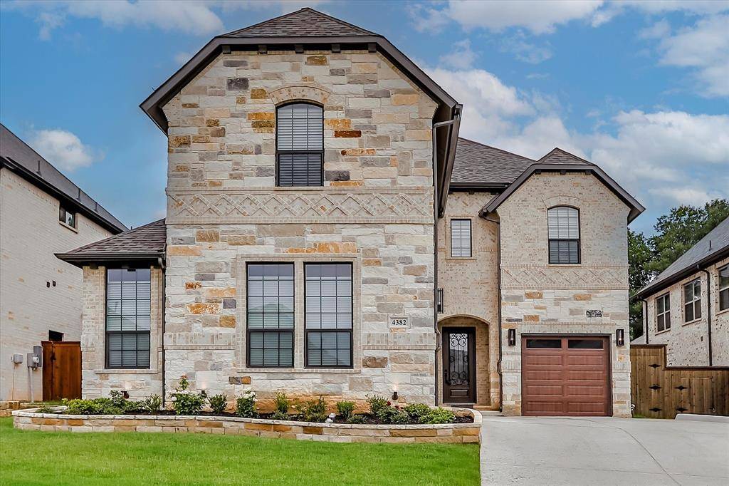 Grapevine, TX 76051,4382 Eastwoods Drive