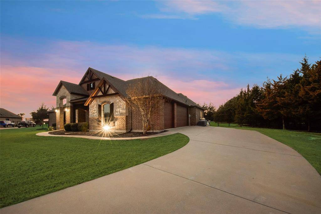 Waxahachie, TX 75167,165 Stone Field Court