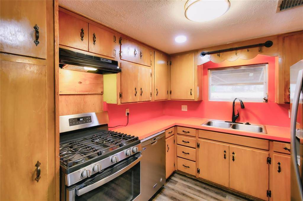 Sweetwater, TX 79556,909 ROSCOE Street