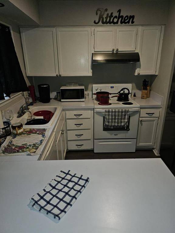 Burleson, TX 76028,317 Boulder Court