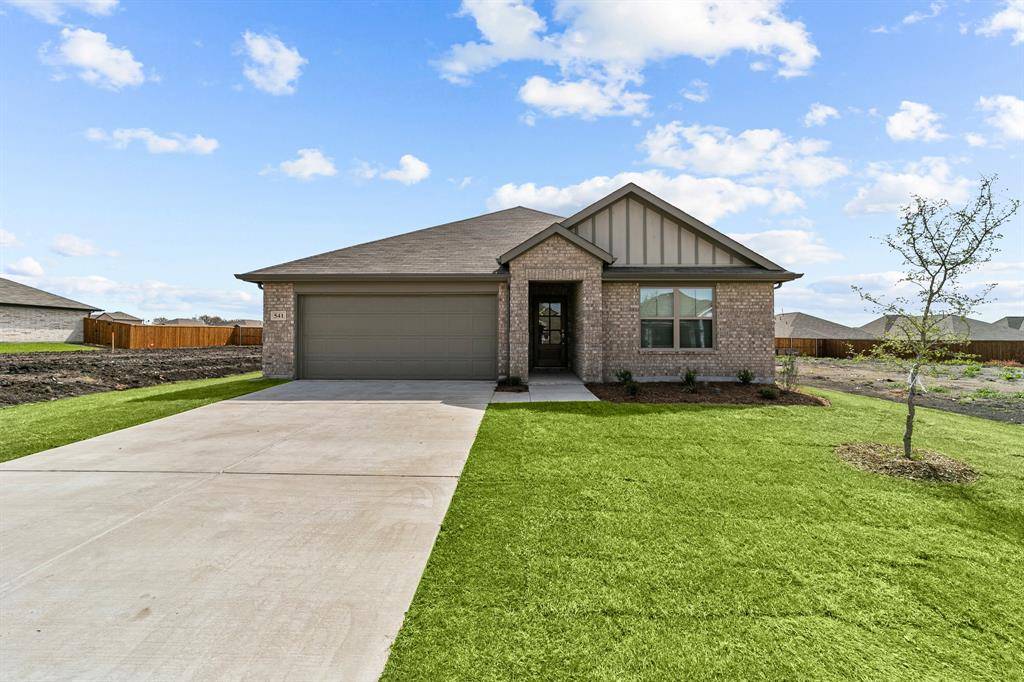 Van Alstyne, TX 75495,552 Ridgewood Drive