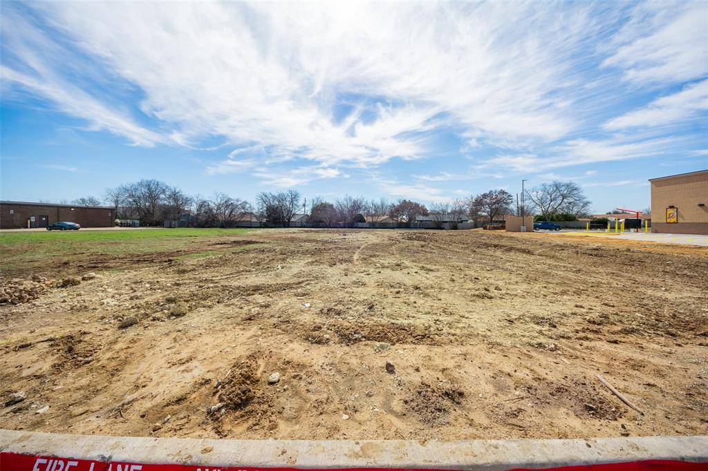 Watauga, TX 76148,6424 watauga Road