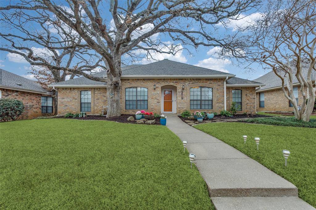 Grapevine, TX 76051,2903 Valleyview Drive