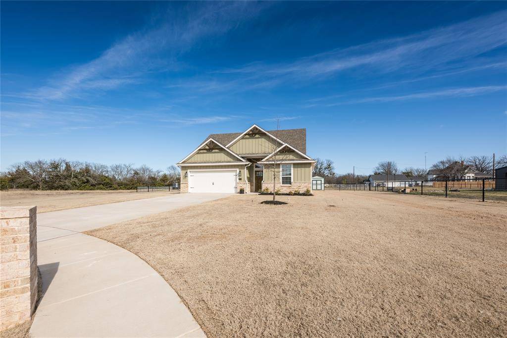 Valley View, TX 76272,305 Newton Street