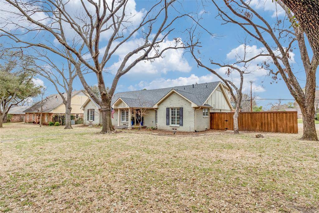 Dallas, TX 75248,7671 Rolling Acres Drive