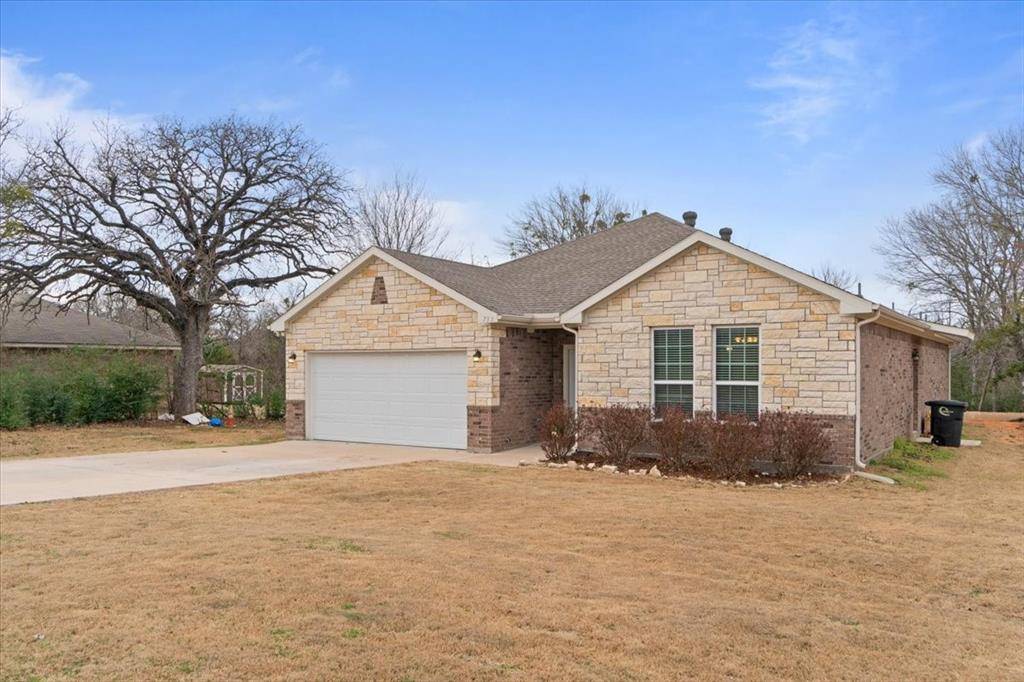 Cleburne, TX 76031,733 Fuller Avenue