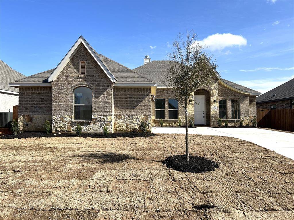 Joshua, TX 76058,38 Harrier Street