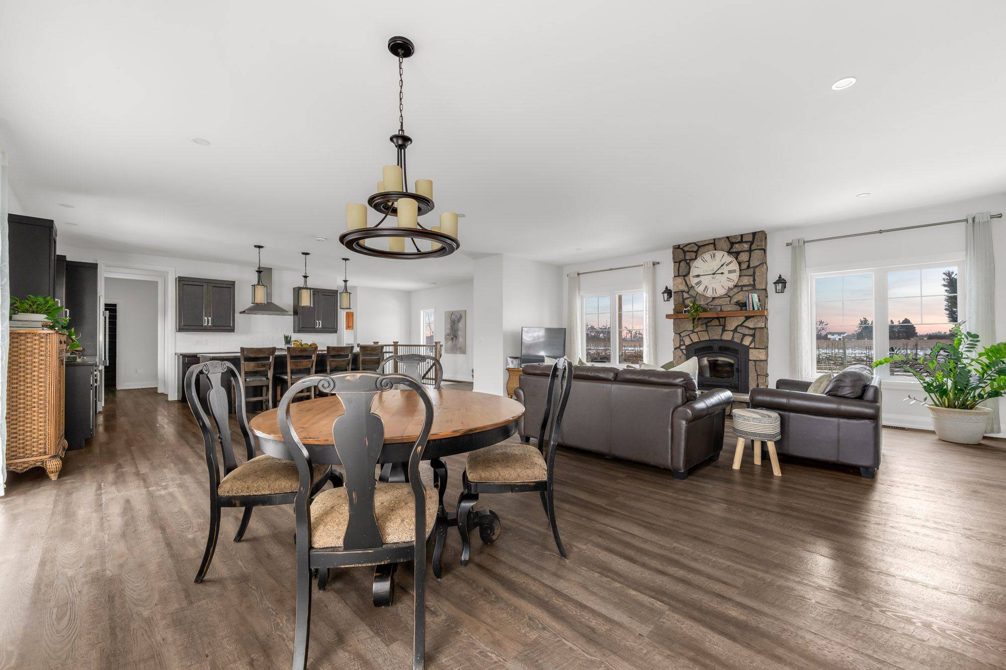 Lincoln, ON L2R 6P9,3756 Ninth ST