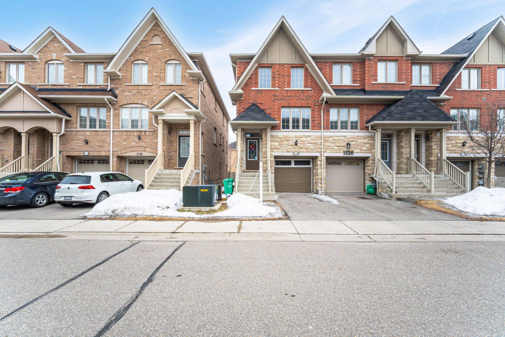 Mississauga, ON L5V 0E1,1328 Granrock CRES