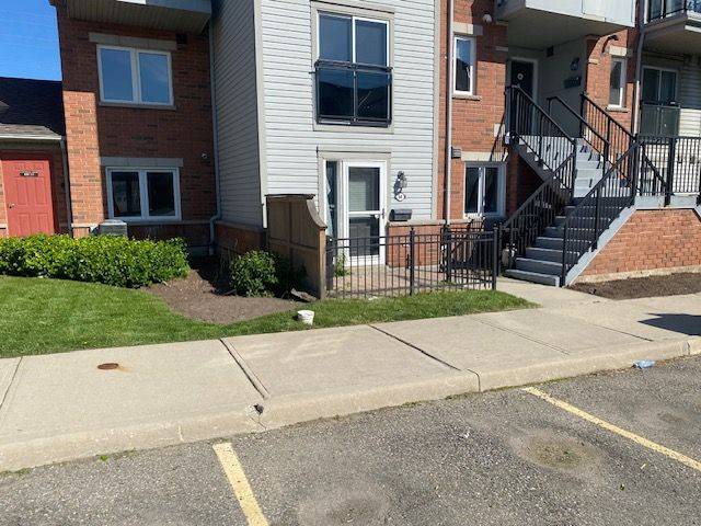 Mississauga, ON L5R 4H4,4620 Guildwood WAY #68