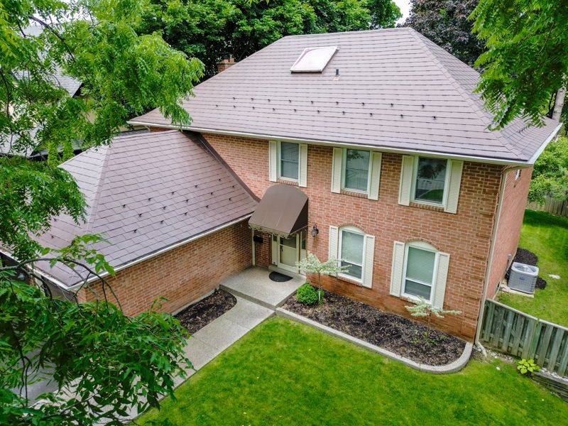 Mississauga, ON L5L 2P3,1760 Solitaire CT