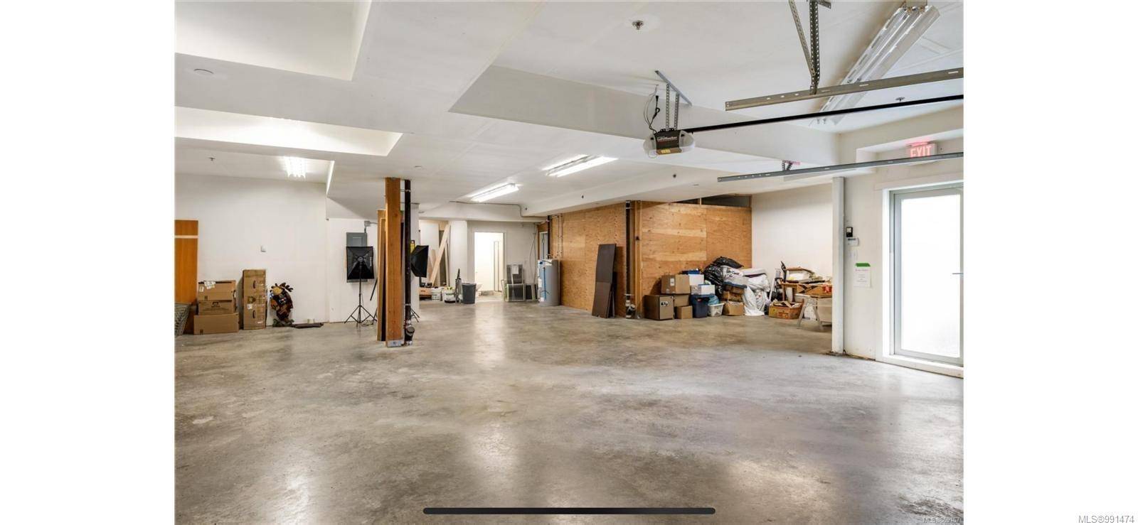 Nanaimo, BC V9T 5N9,5249 Rutherford Rd #100