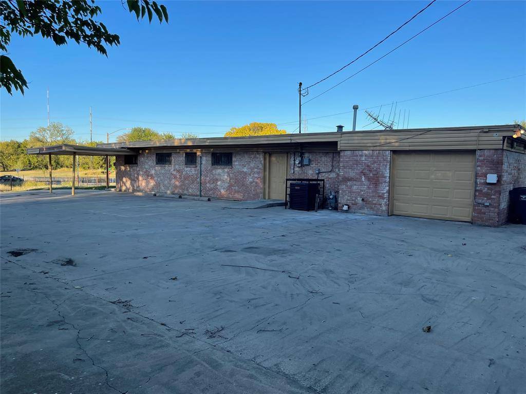 Fort Worth, TX 76105,3328 Avenue B