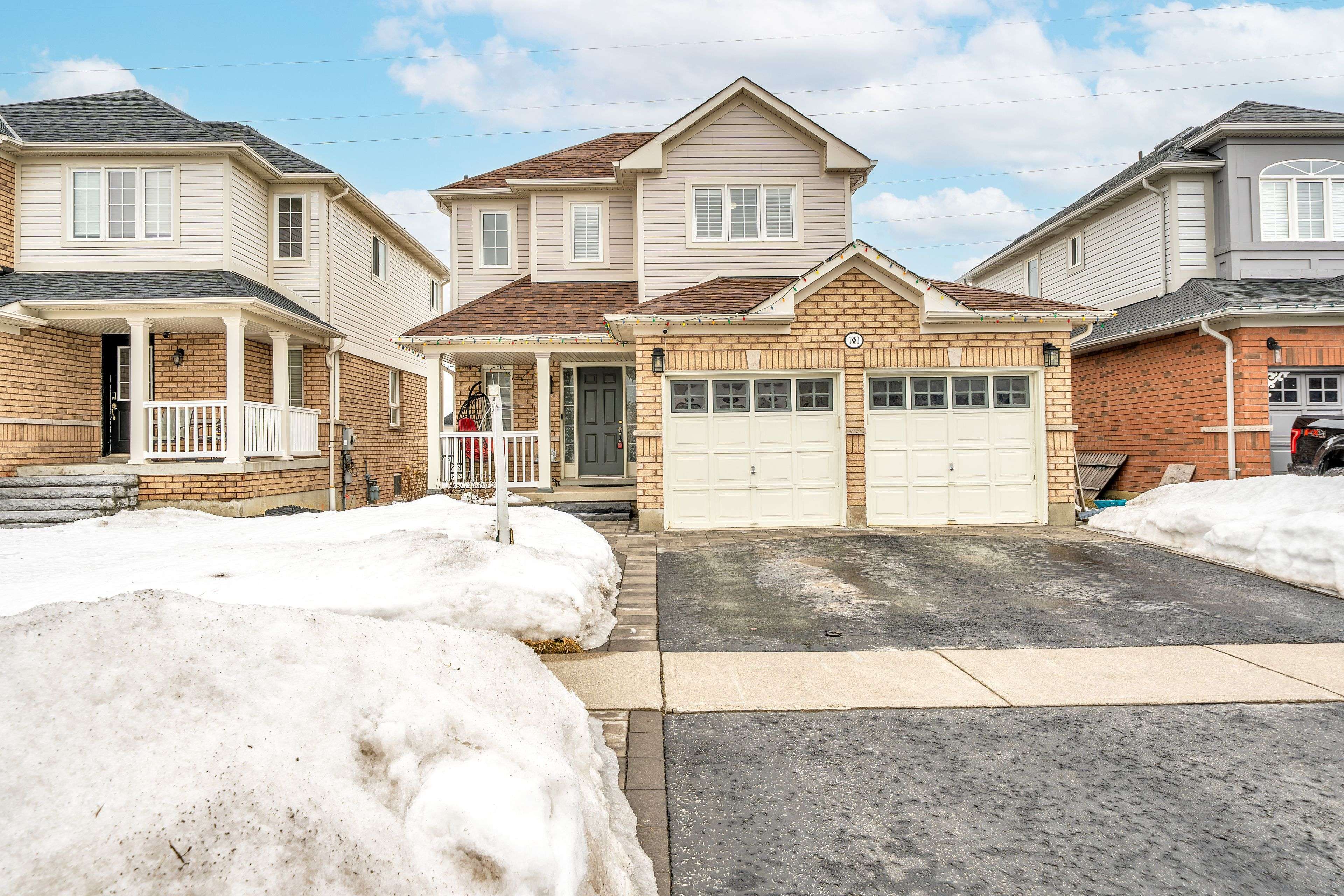 Oshawa, ON L1K 3B9,1880 Birchview DR