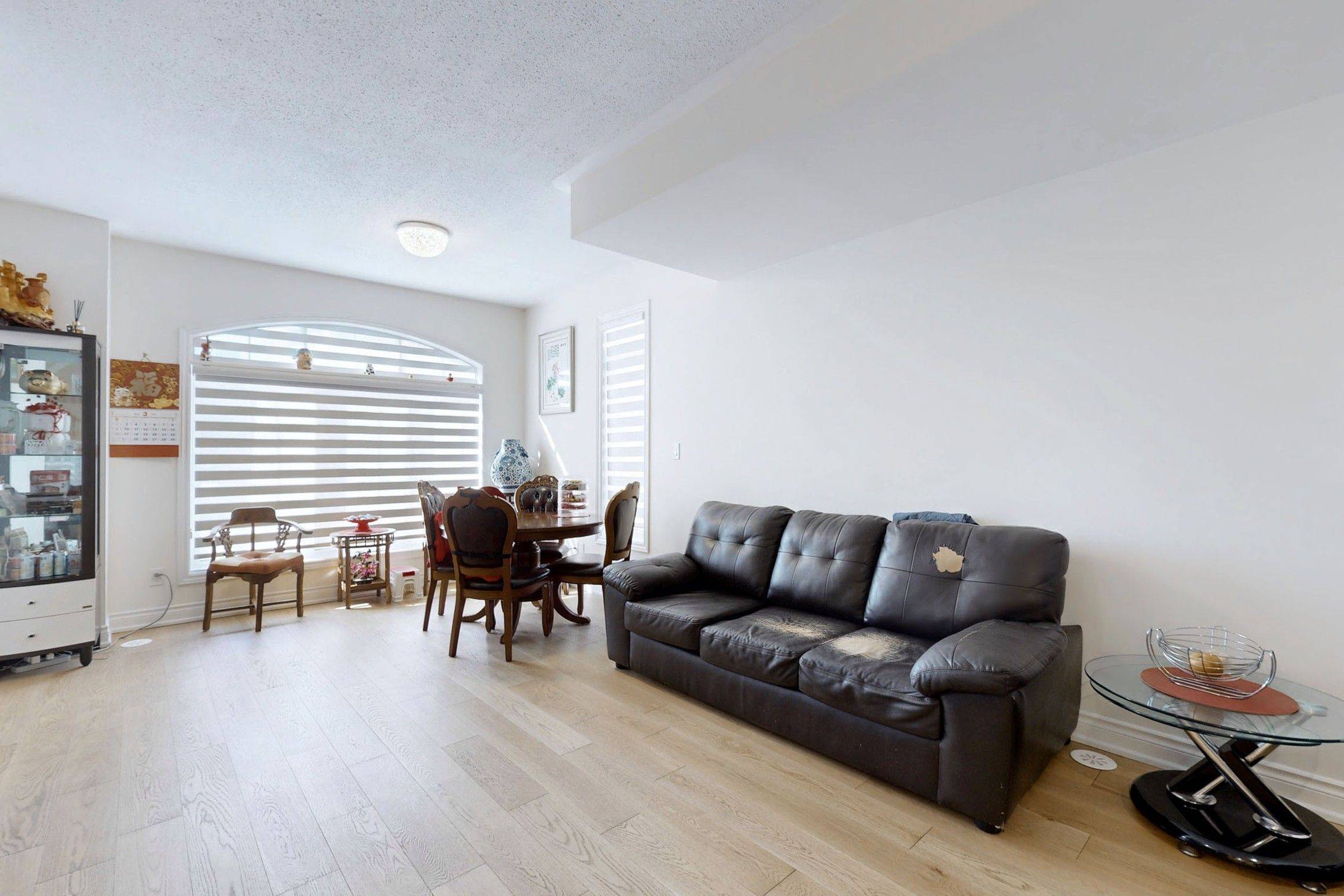 Toronto E05, ON M1W 0A5,1251 Bridletowne CIR #8