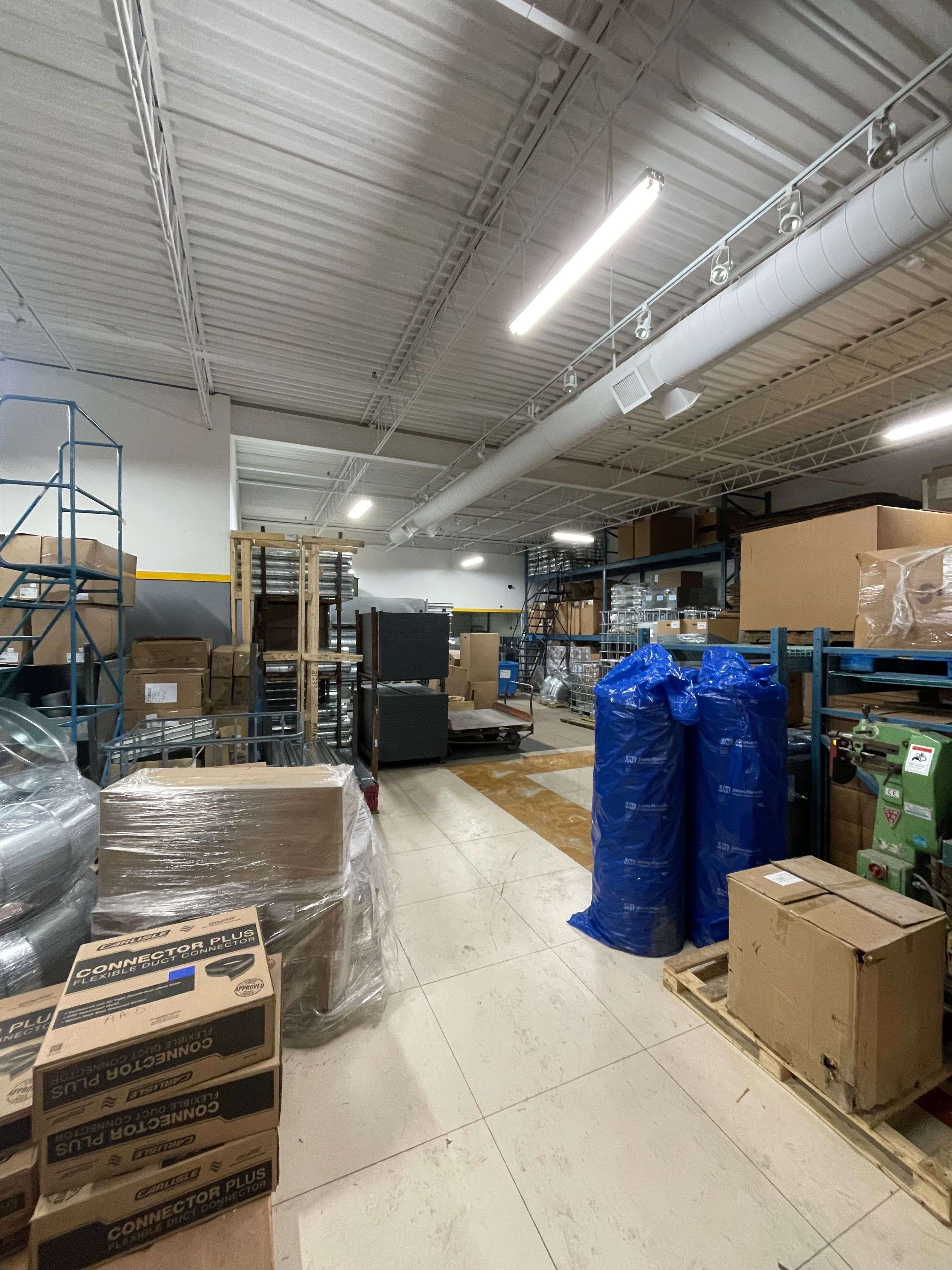 Toronto W04, ON M6A 2W5,1194 Caledonia RD #D