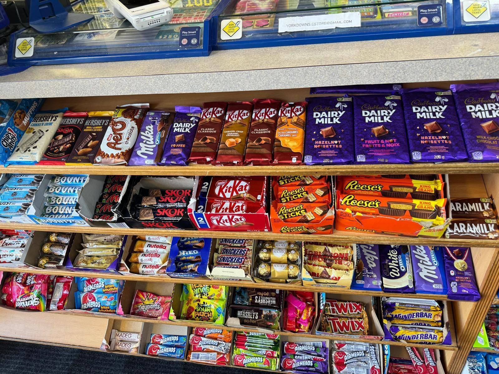 Toronto C06, ON M3H 3P2,4134 Bathurst ST