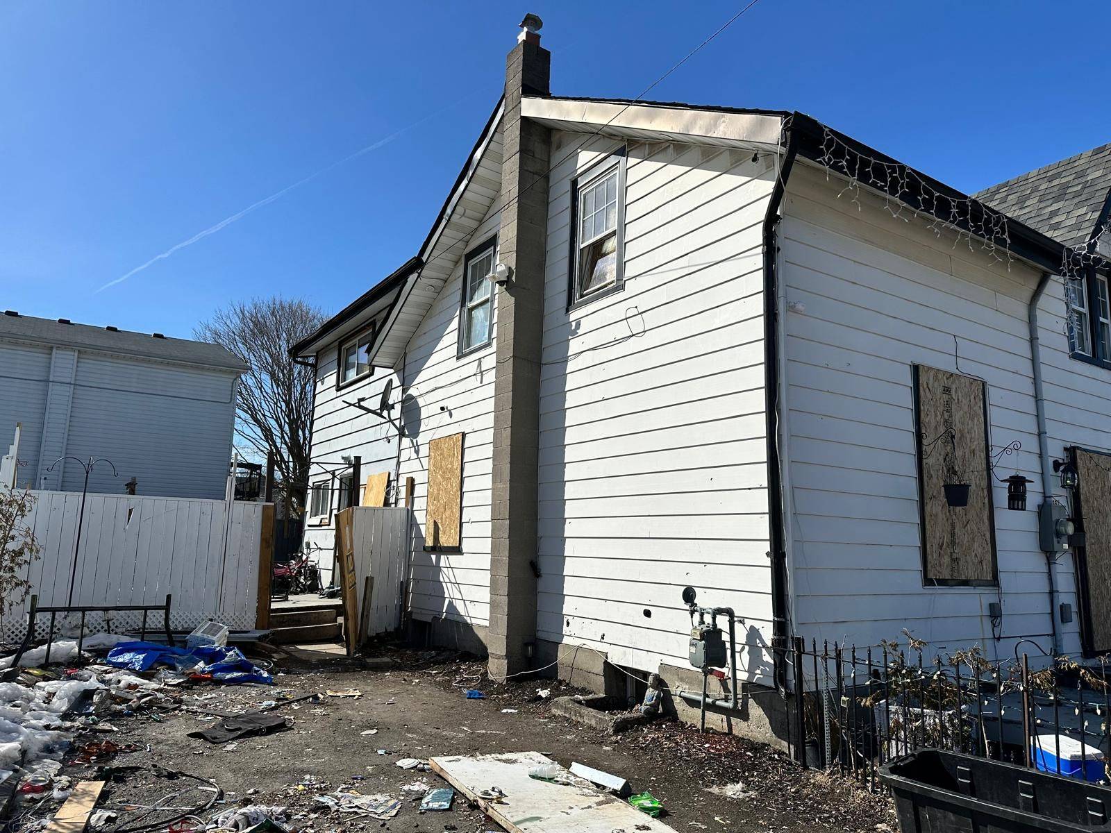 Cobourg, ON K9A 3T4,351 John ST