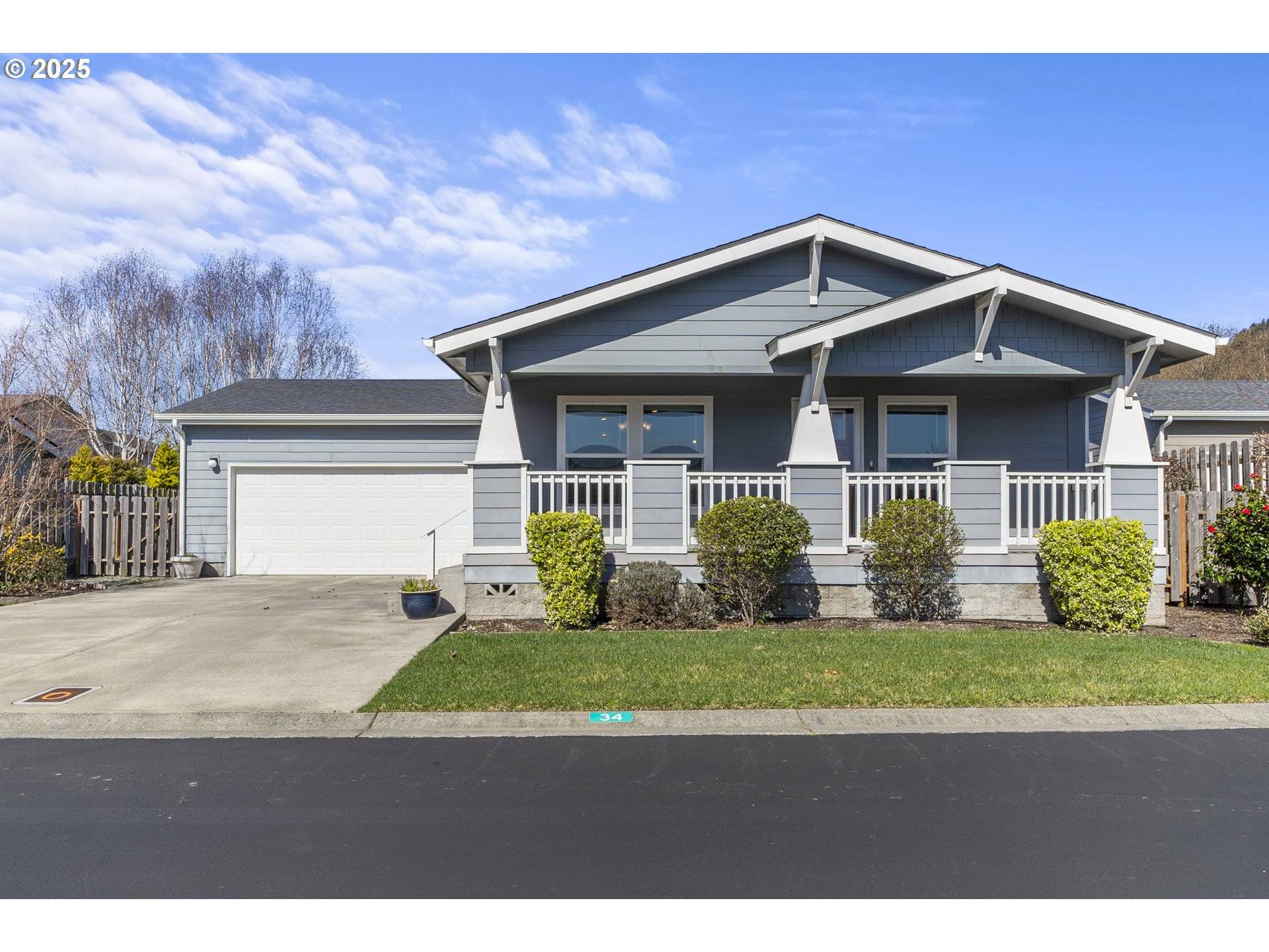Brookings, OR 97415,98126 W BENHAM LN