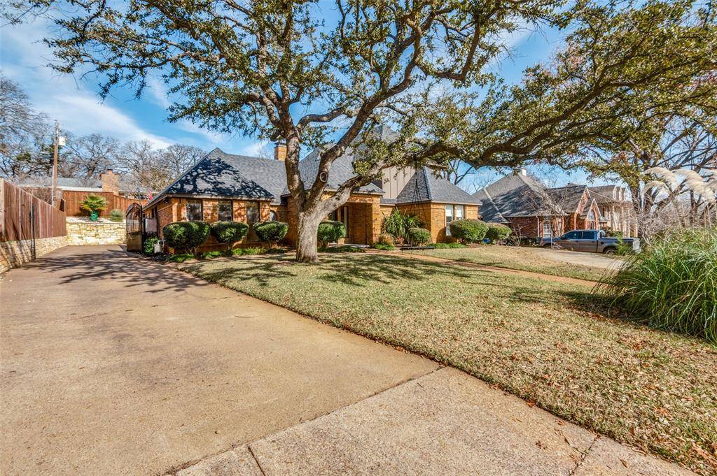 Grapevine, TX 76051,2934 Woodland Hills Drive