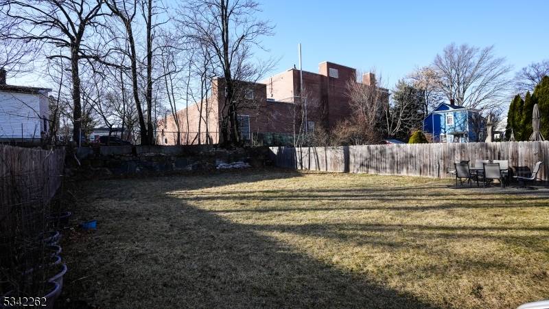 Boonton Town, NJ 07005,113 Holmes St #2