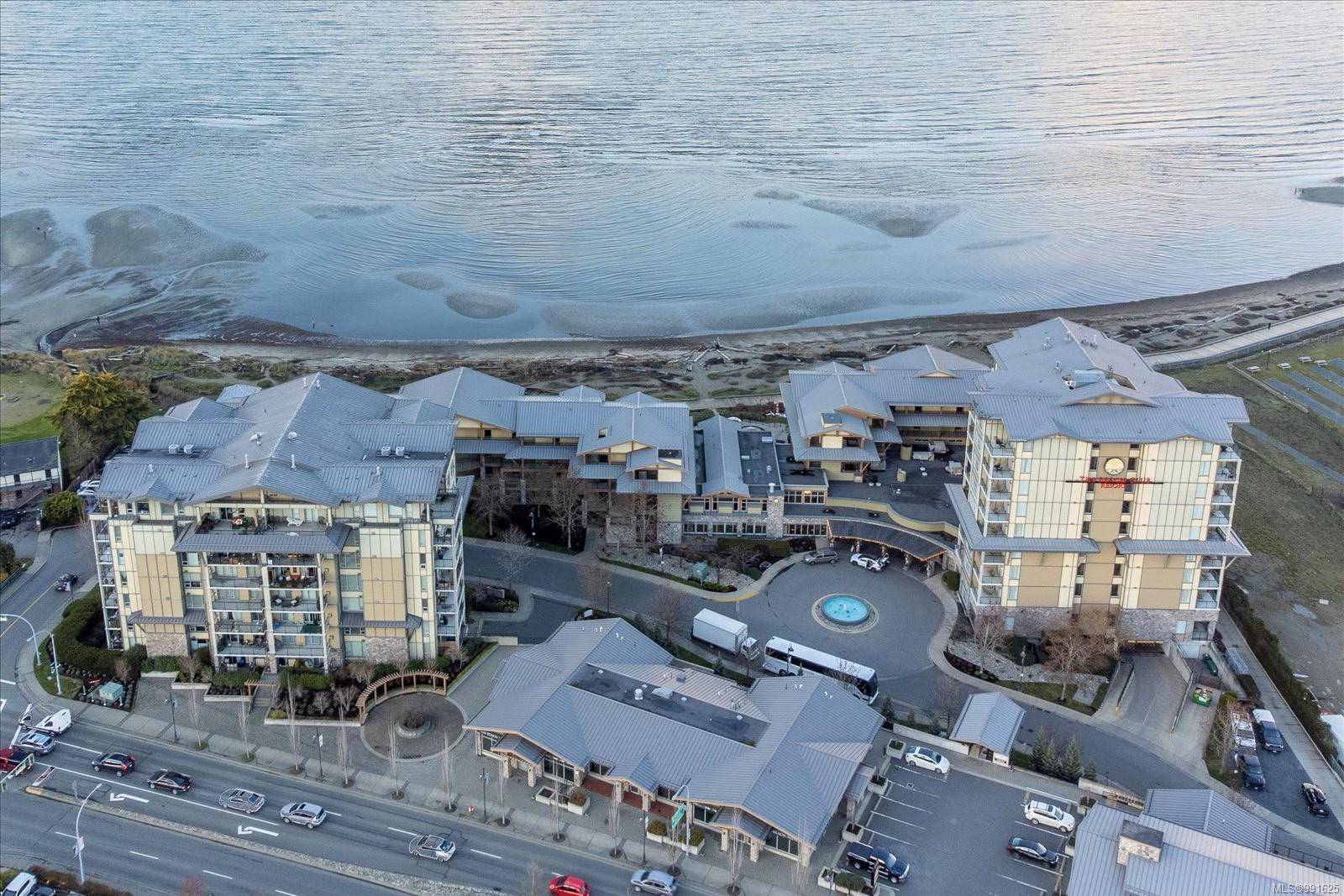 Parksville, BC V9P 0B1,181 Beachside Dr #303D