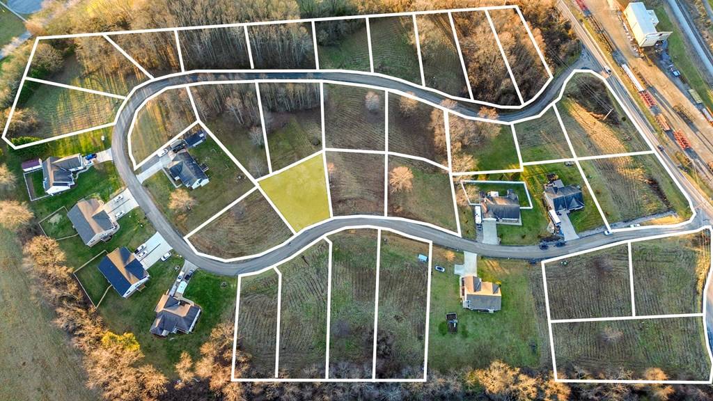 Abingdon, VA 24210,0 Village Loop