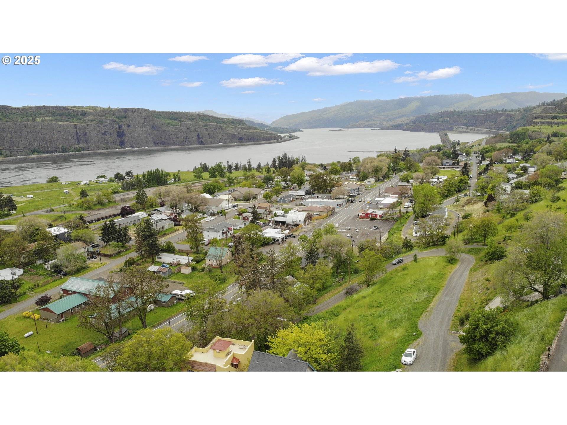 Lyle, WA 98635,718 KLICKITAT ST